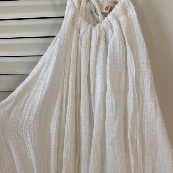 White Halter Maxi Dress with Side Slit - Picture 4 of 5